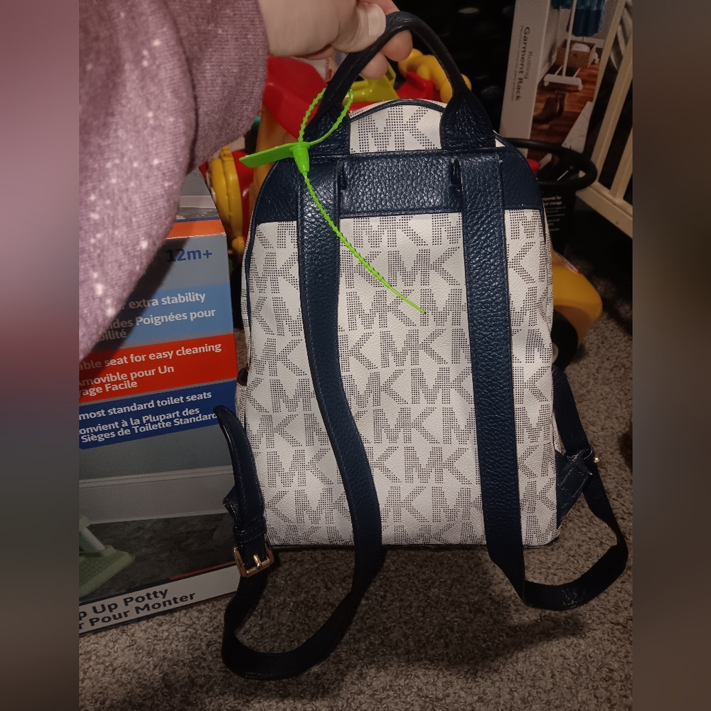 MK Backpack - Picture 5 of 13